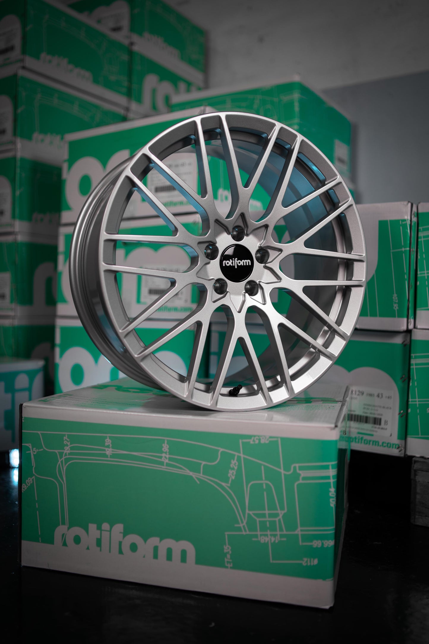 Rotiform FORGED MONO RSE 20X9 +40 SILVER Felge