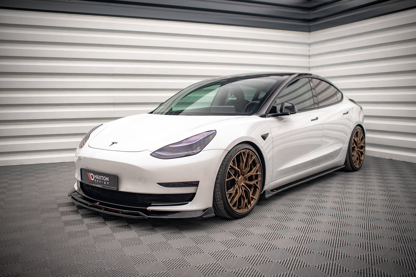 Maxton Design Seitenschweller V.2 Tesla Model 3