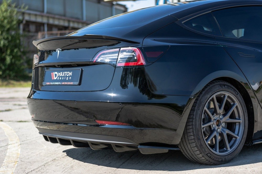 Maxton Design Heckdiffusor V.1 Tesla Model 3