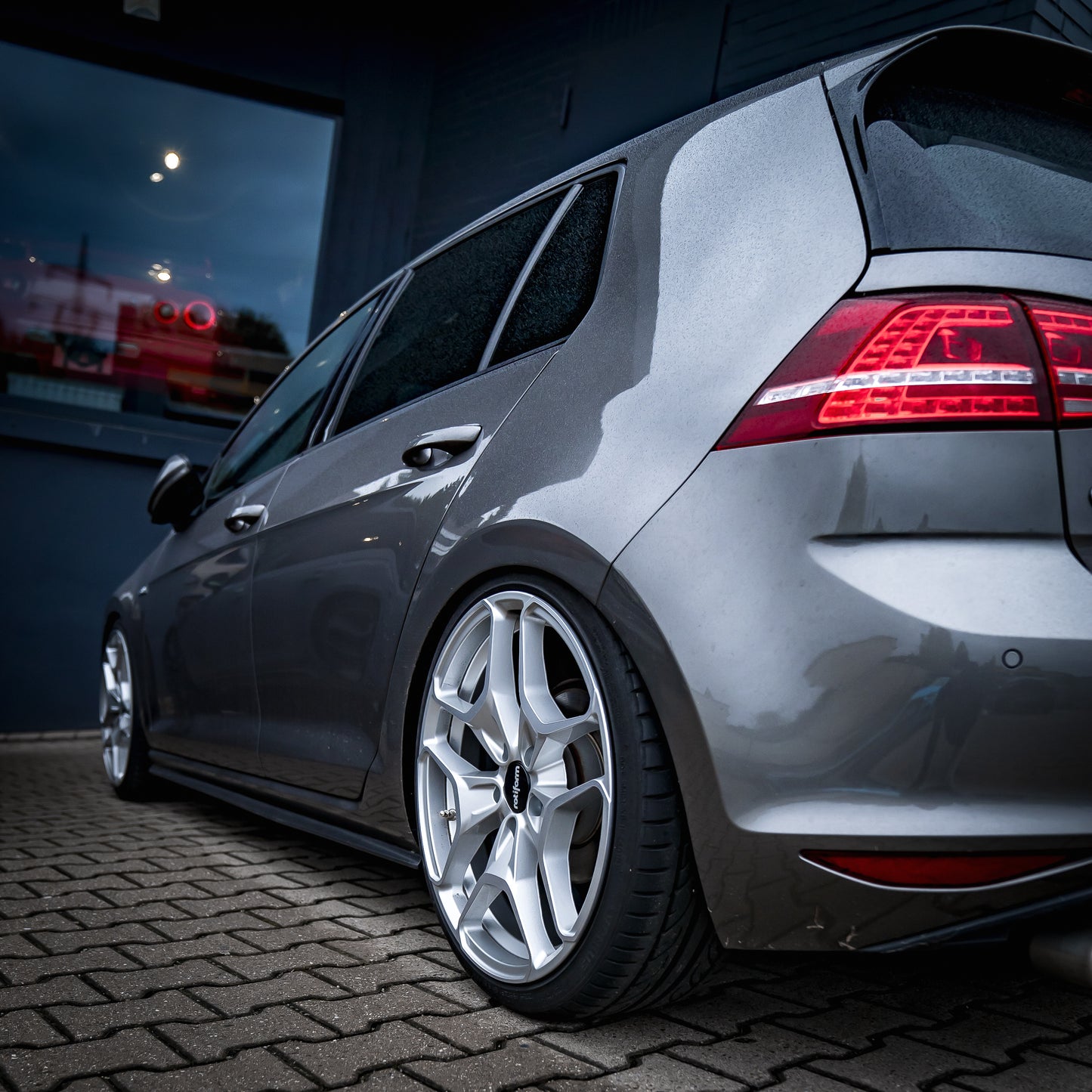 Rotiform HUR 8.5x19 Lk 5/112 ET45 MI 66.6 Silber Felgen