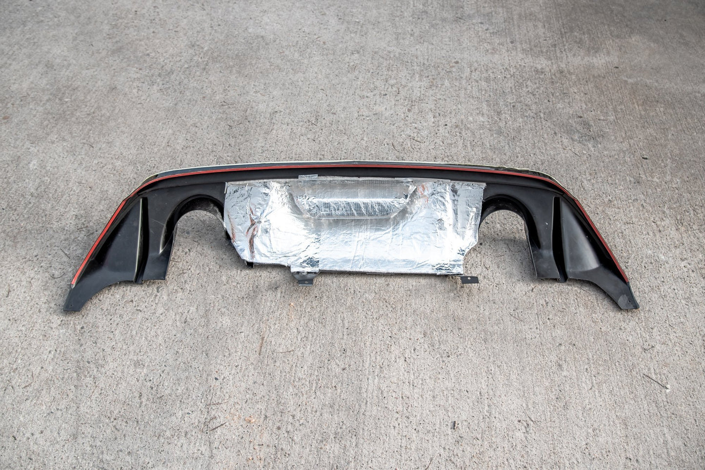 Milltek Auspuffanlage Ford Fiesta ST MK8 inkl. Maxton Design Heckdiffusor Duplex